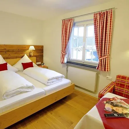 Hotel-gasthof Adler 호텔