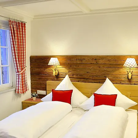 Hotel-gasthof Adler فندق لينداو