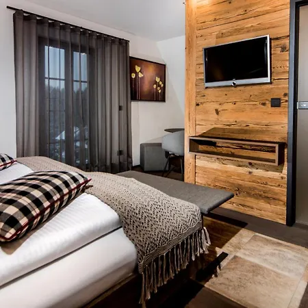 Hotel Hotel-gasthof Adler 3*