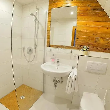 Szálloda Hotel-gasthof Adler